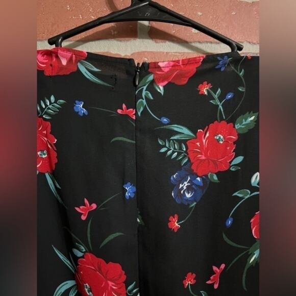 Fashion Union | Black Floral Midi Dress - Picture 5 of 7